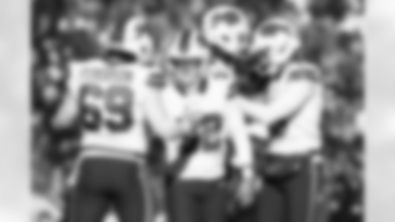 Cleveland Browns vs Buffalo Bills, Regular Season, December 21, 2025 at Huntington Bank Field.