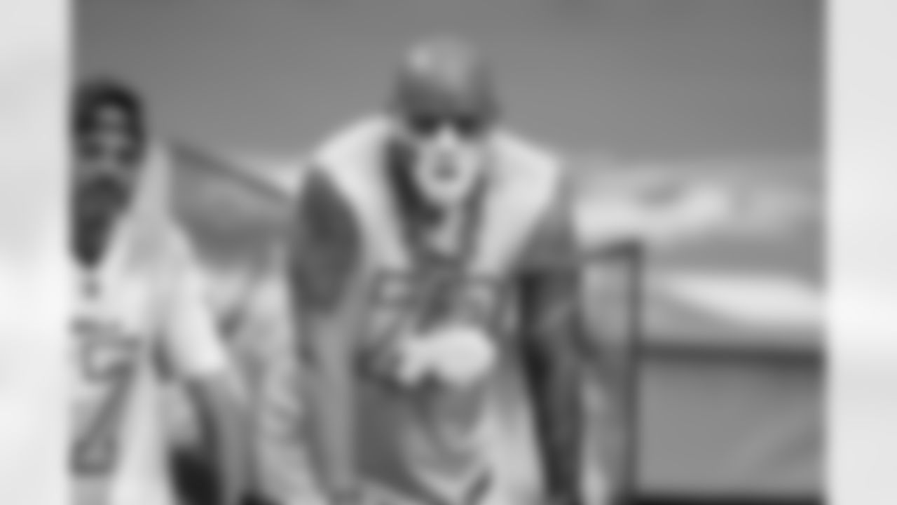 Miami Dolphins vs Buffalo Bills, Regular Season, November 09, 2025 at Hard Rock Stadium.