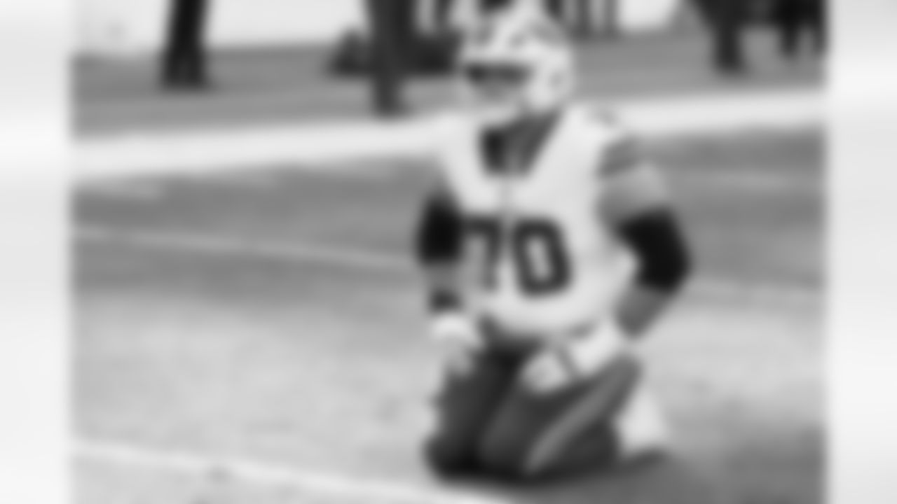 Cleveland Browns vs Buffalo Bills, Regular Season, December 21, 2025 at Huntington Bank Field.