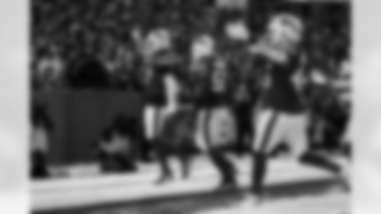 Buffalo Bills vs Cincinnati Bengals, Regular Season, December 07, 2025 at Highmark Stadium.