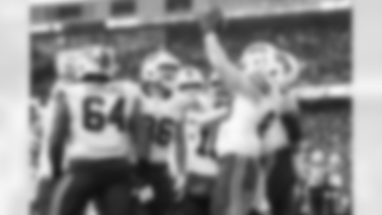 New England Patriots vs Buffalo Bills, Regular Season, December 14, 2025 at Gillette Stadium.