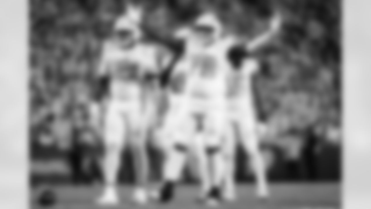 Buffalo Bills vs New England Patriots, Regular Season, October 05, 2025 at Highmark Stadium.