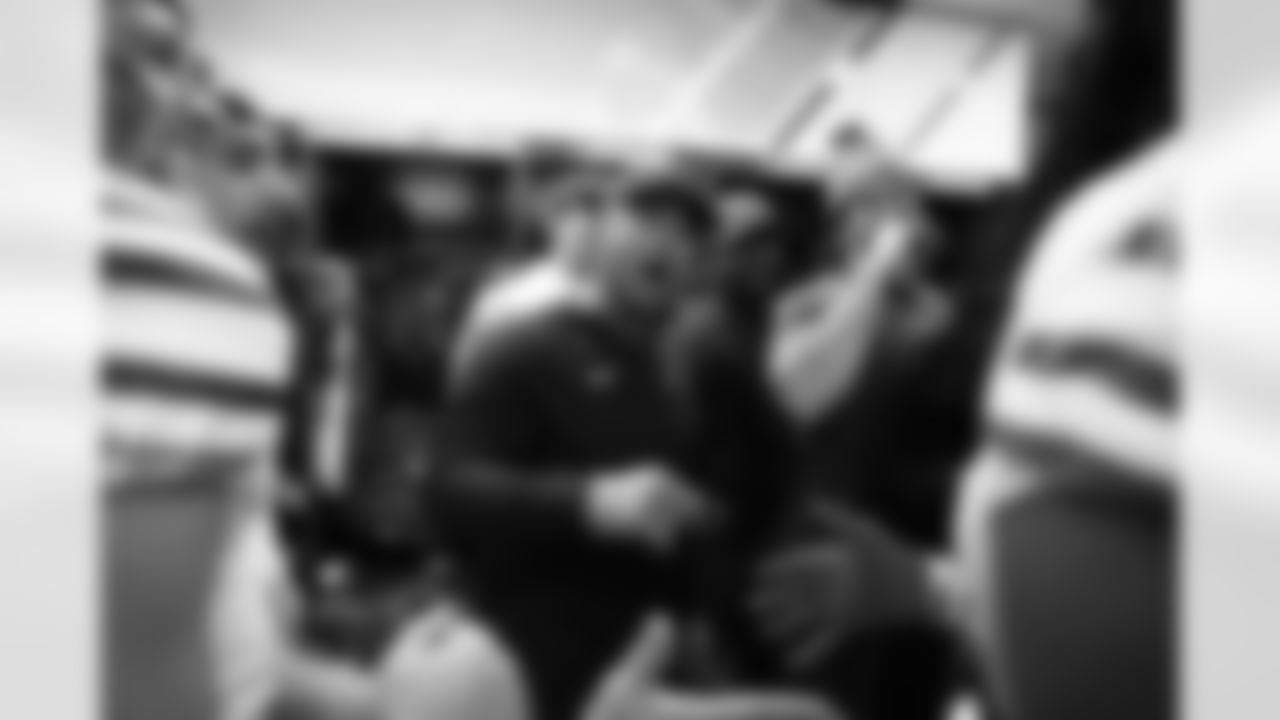 Buffalo Bills vs Tampa Bay Buccaneers, Regular Season, November 16, 2025 at Highmark Stadium.