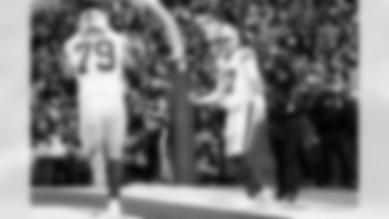 Buffalo Bills vs Tampa Bay Buccaneers, Regular Season, November 16, 2025 at Highmark Stadium.