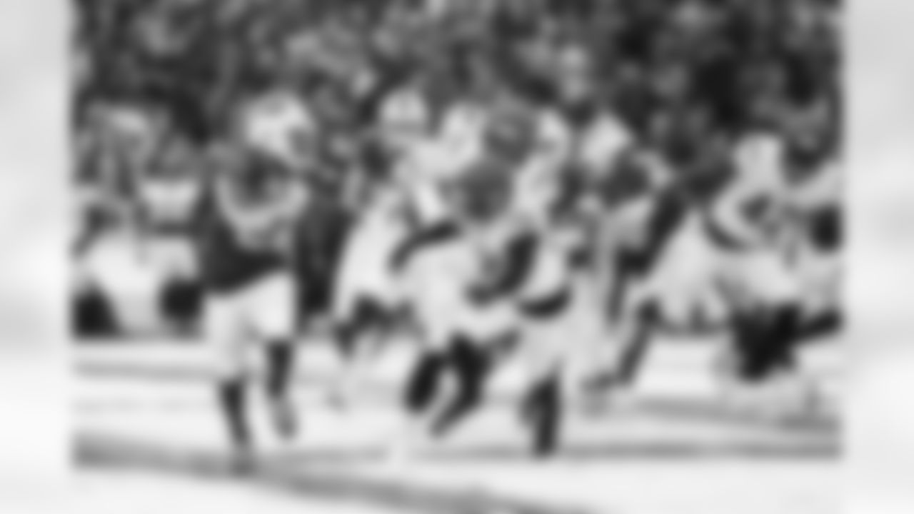 Buffalo Bills vs Cincinnati Bengals, Regular Season, December 07, 2025 at Highmark Stadium.