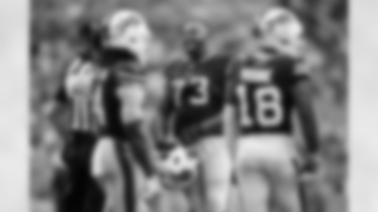 Miami Dolphins vs Buffalo Bills, Regular Season, November 09, 2025 at Hard Rock Stadium.