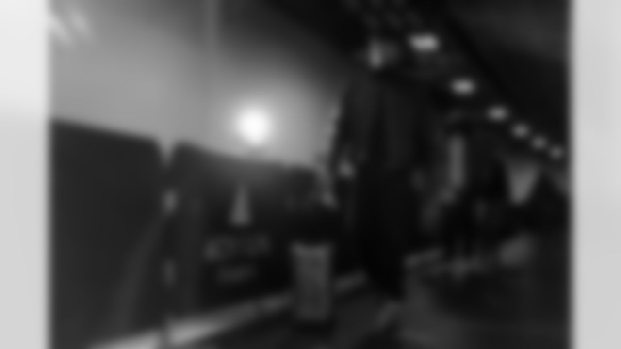 Pittsburgh Steelers vs Buffalo Bills, Regular Season, November 30, 2025 at Acrisure Stadium.