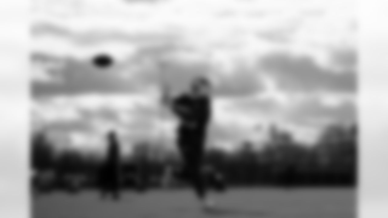 Dalton Kincaid (86). Buffalo Bills Week 10 Practice, November 06, 2025 at Buffalo Bills Training Center.