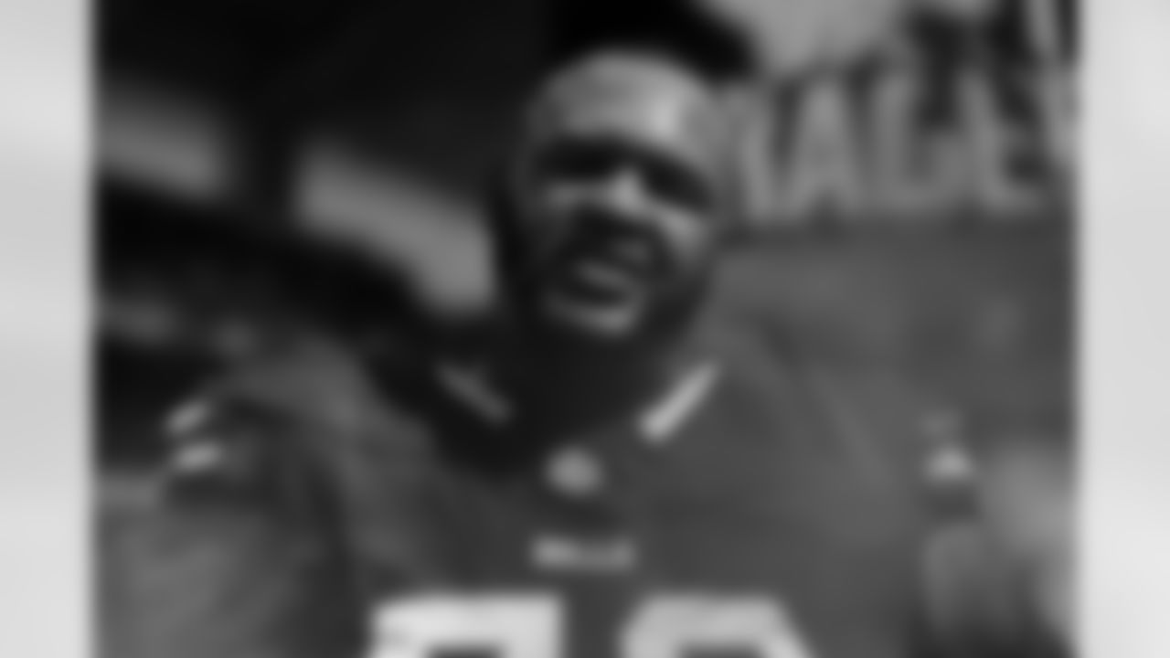 Miami Dolphins vs Buffalo Bills, Regular Season, November 09, 2025 at Hard Rock Stadium.