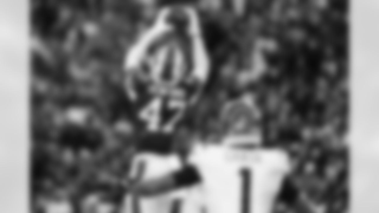 Buffalo Bills vs Cincinnati Bengals, Regular Season, December 07, 2025 at Highmark Stadium.