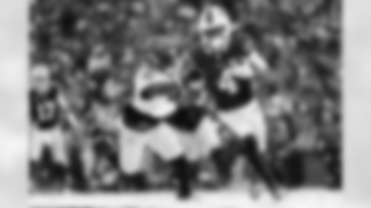 Buffalo Bills vs Cincinnati Bengals, Regular Season, December 07, 2025 at Highmark Stadium.