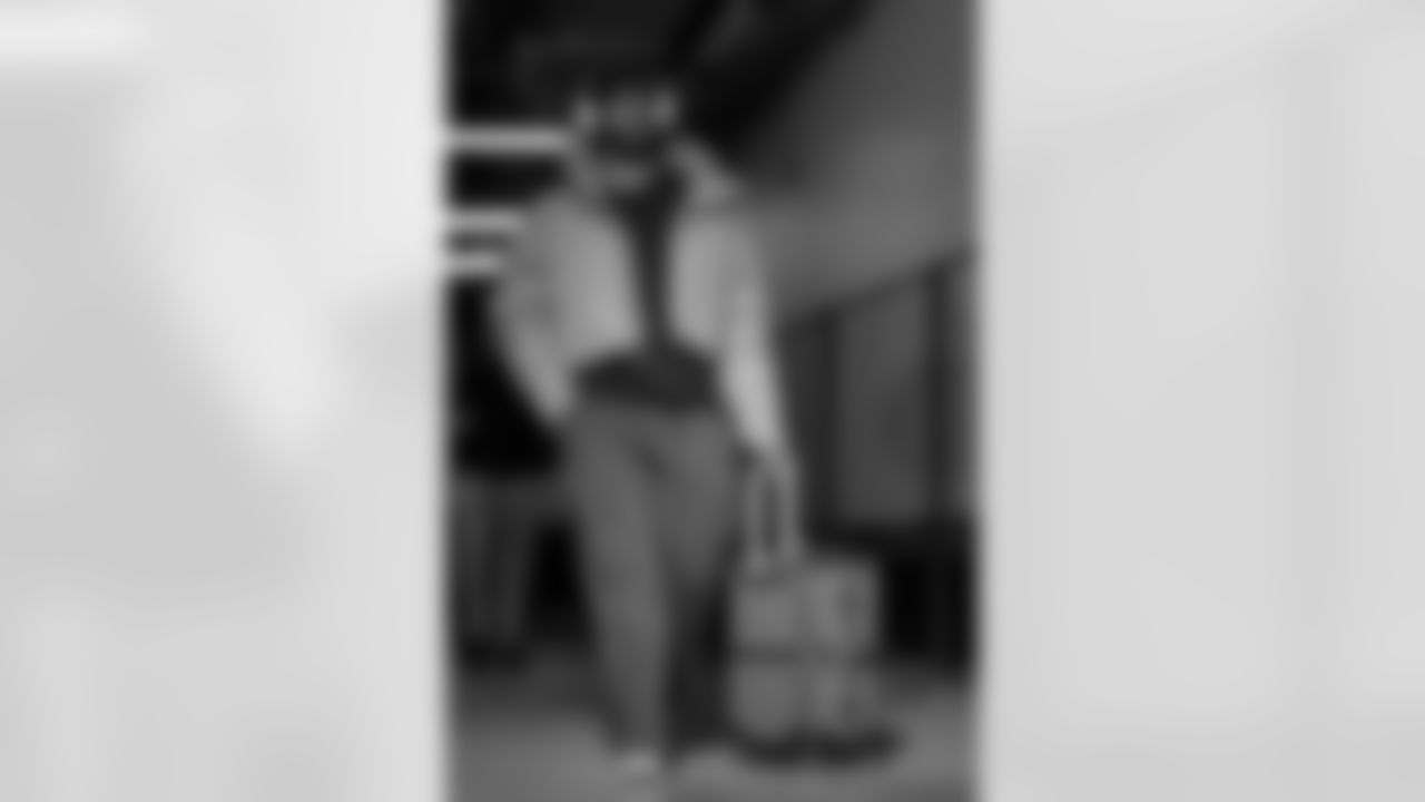 Cleveland Browns vs Buffalo Bills, Regular Season, December 21, 2025 at Huntington Bank Field.