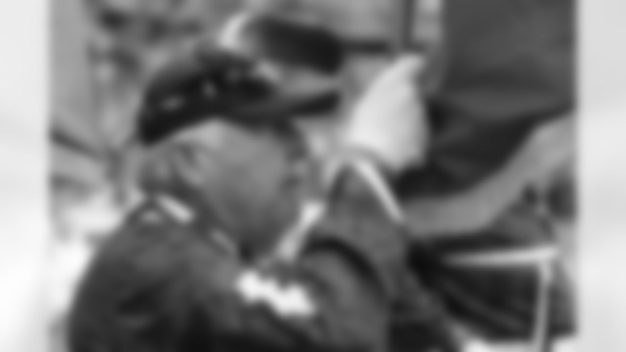 Buffalo Bills vs Tampa Bay Buccaneers, Regular Season, November 16, 2025 at Highmark Stadium.