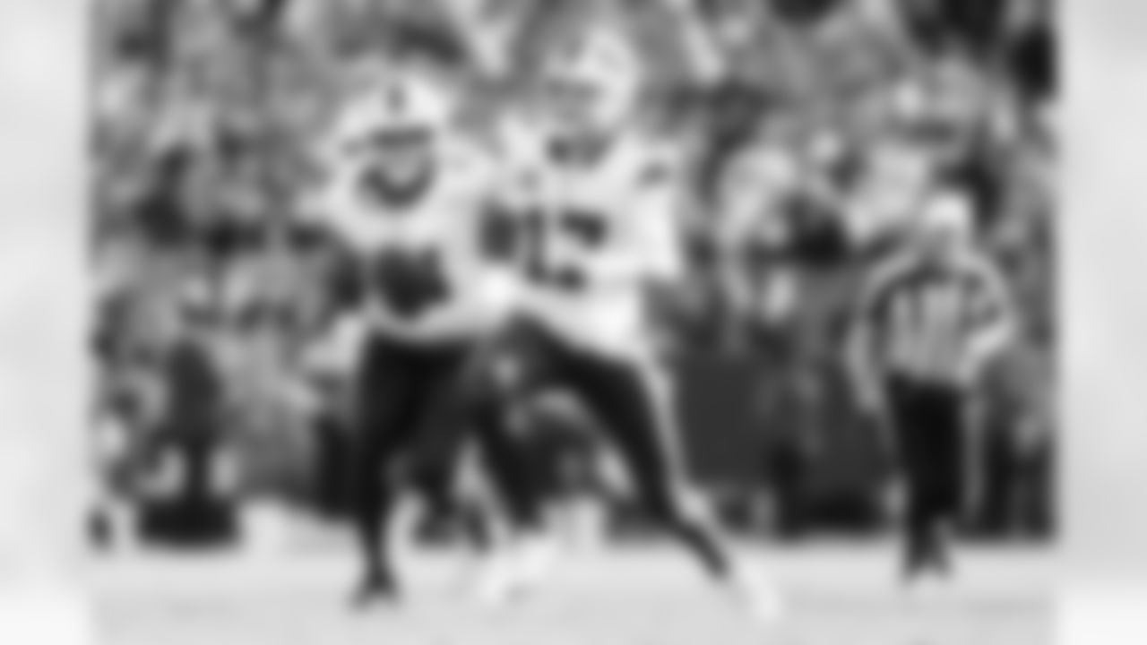 Josh Allen (17). Buffalo Bills vs Jacksonville Jaguars, Wild Card Weekend, January 11, 2026 at EverBank Stadium.