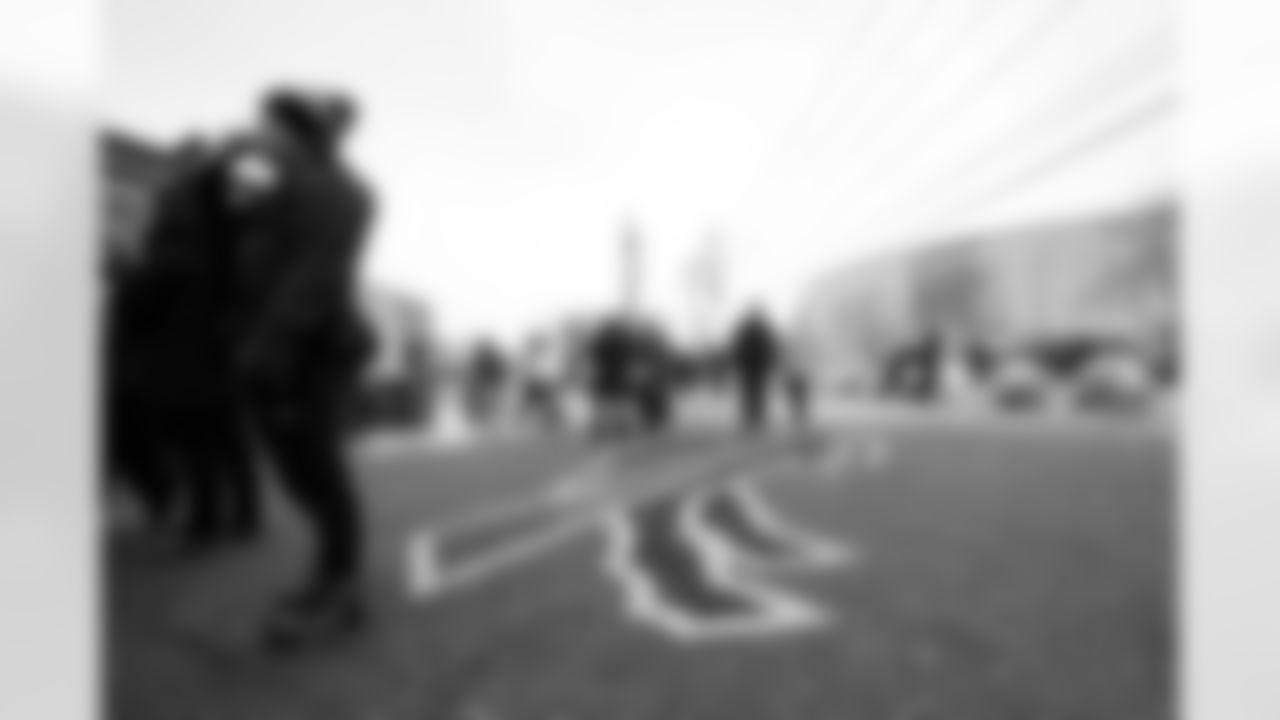 Buffalo Bills vs Cincinnati Bengals, Regular Season, December 05, 2025 at Highmark Stadium.