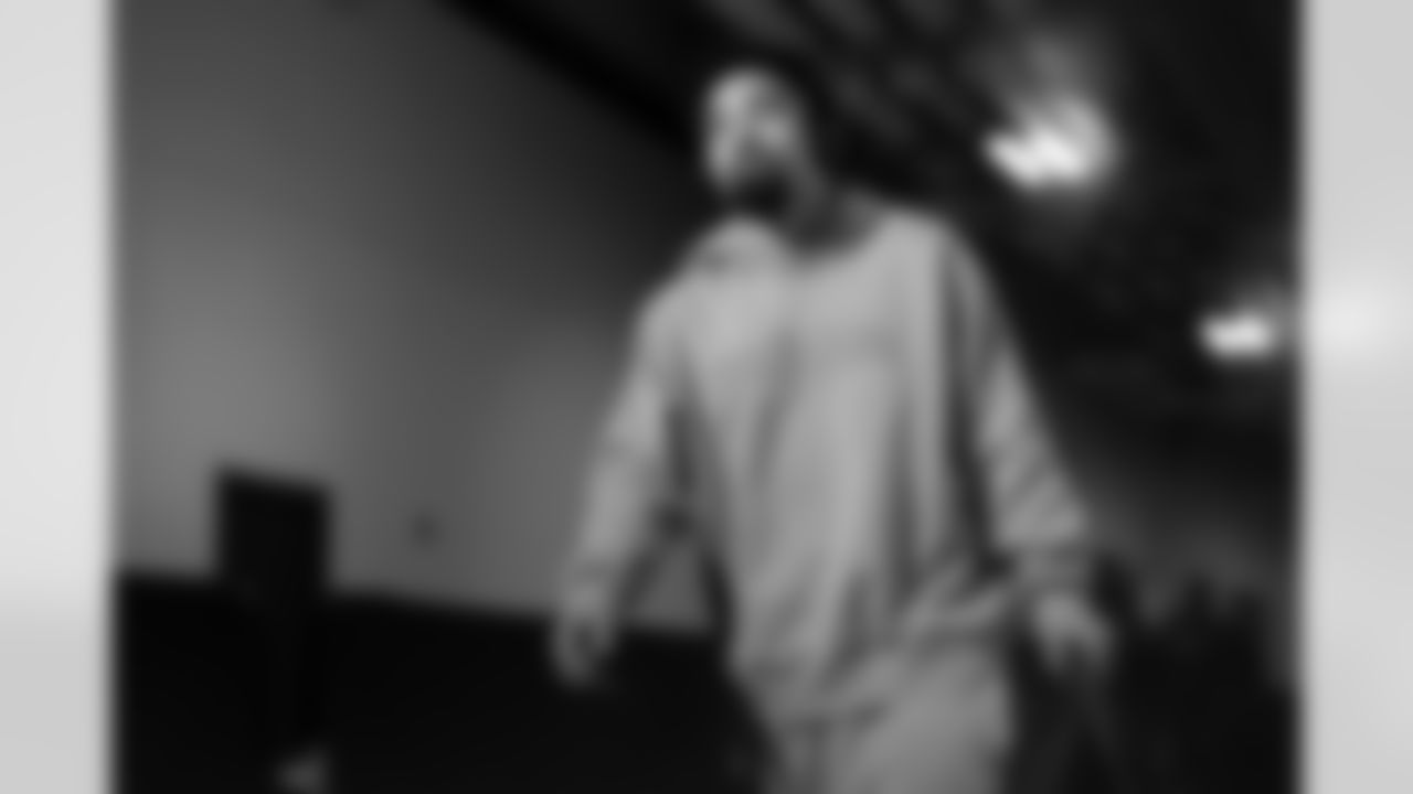 Pittsburgh Steelers vs Buffalo Bills, Regular Season, November 30, 2025 at Acrisure Stadium.