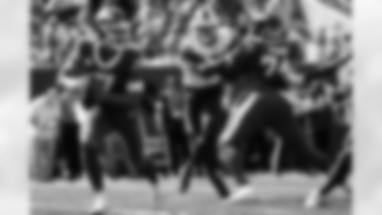 New York Jets vs Buffalo Bills, Regular Season, September 14, 2025 at Metlife Stadium.