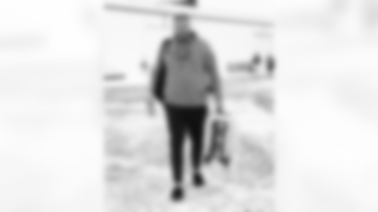 David Edwards (76). Buffalo Bills travel to Foxborough, December 13, 2025 at Buffalo Niagara International Airport.