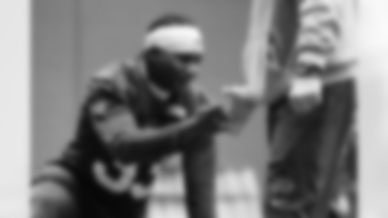 Te'Cory Couch (33). Buffalo Bills Wild Card Week Friday Practice, January 09, 2026 at Buffalo Bills Training Center.