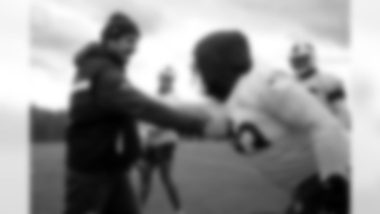 Ryan Nielsen, Zion Logue (93). Buffalo Bills Week 10 Practice, November 06, 2025 at Buffalo Bills Training Center.