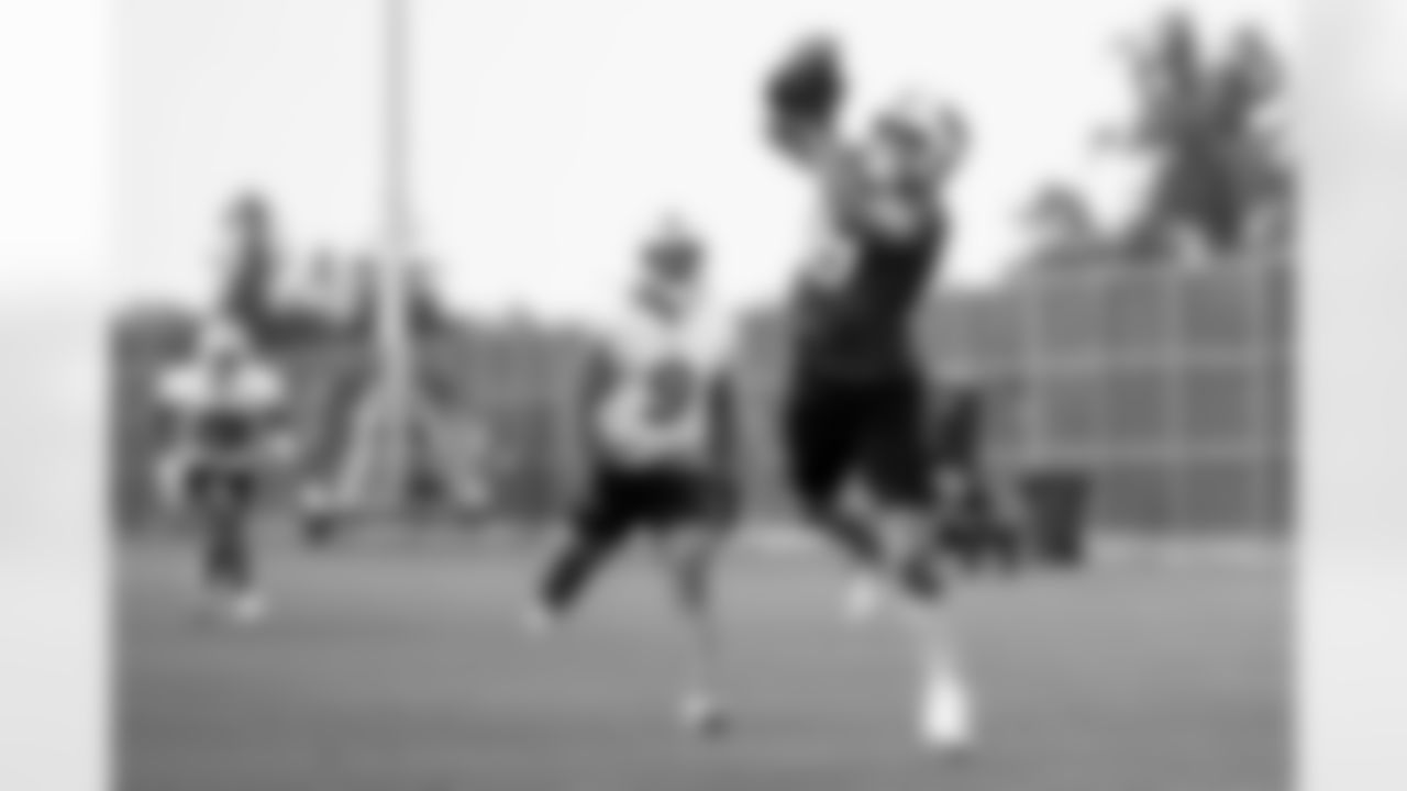 Dawson Knox (88). Buffalo Bills Mandatory Minicamp, June 12, 2025 at the Buffalo Bills Training Center.