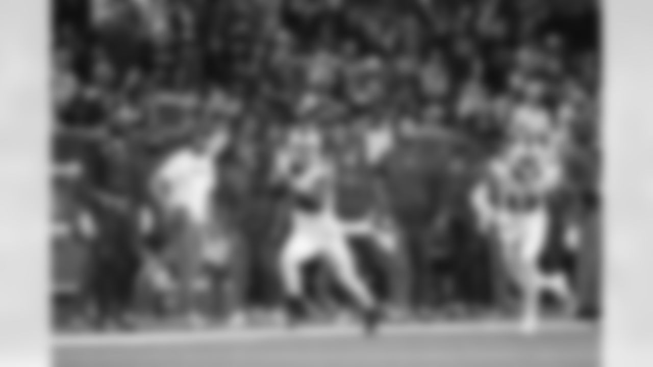 Houston Texans vs Buffalo Bills, Regular Season, November 20, 2025 at NRG Stadium.