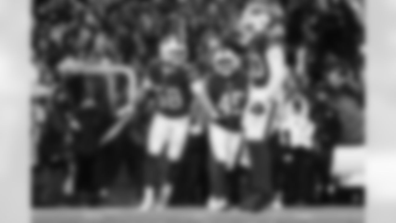 Buffalo Bills vs Philadelphia Eagles, Regular Season, December 28, 2025 at Highmark Stadium.