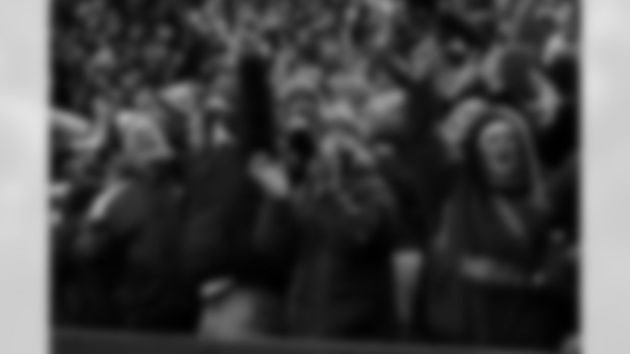 Buffalo Bills vs Cincinnati Bengals, Regular Season, December 07, 2025 at Highmark Stadium.