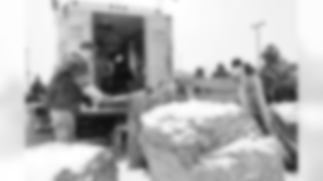 Buffalo Bills vs Cincinnati Bengals, Regular Season, December 07, 2025 at Highmark Stadium.