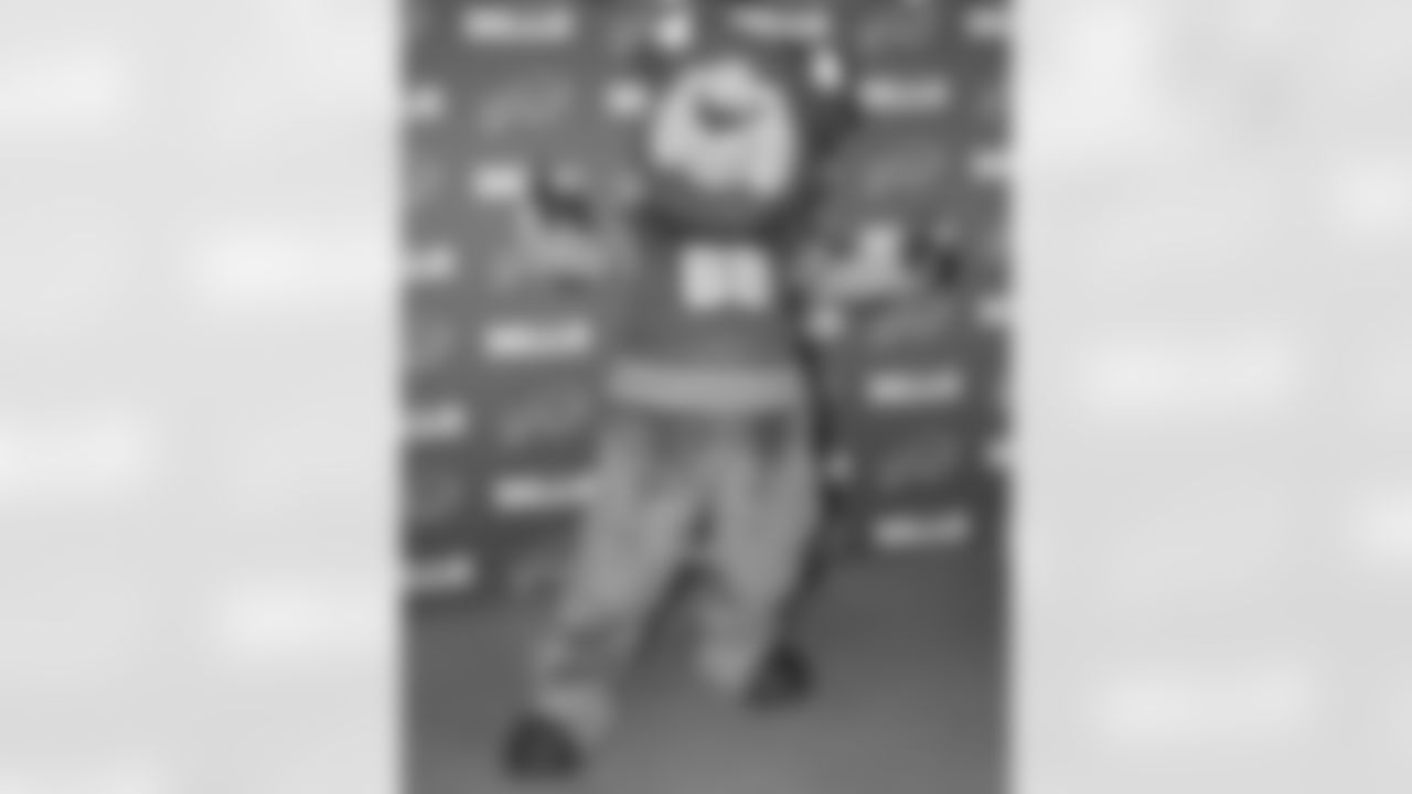 High School Football Metro Bowl Championship, November 19, 2025 at Varsity Stadium.