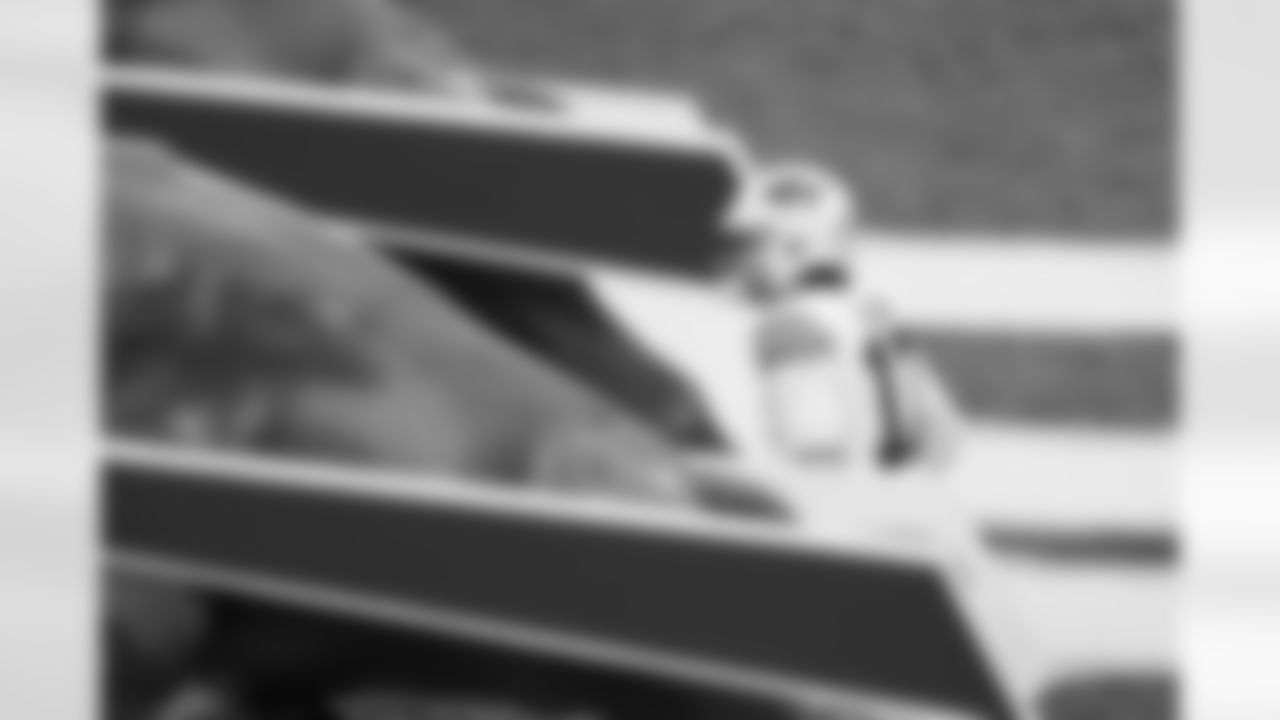 Buffalo Bills vs Tampa Bay Buccaneers, Regular Season, November 16, 2025 at Highmark Stadium.