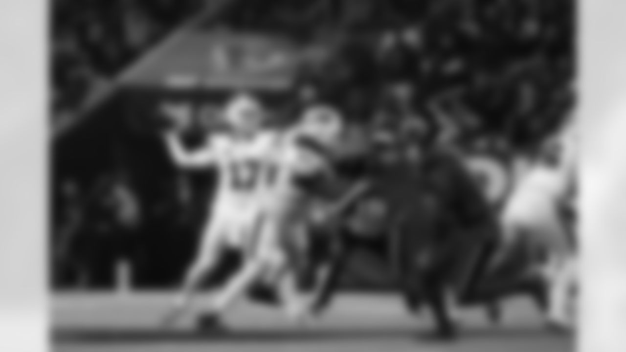 Houston Texans vs Buffalo Bills, Regular Season, November 20, 2025 at NRG Stadium.