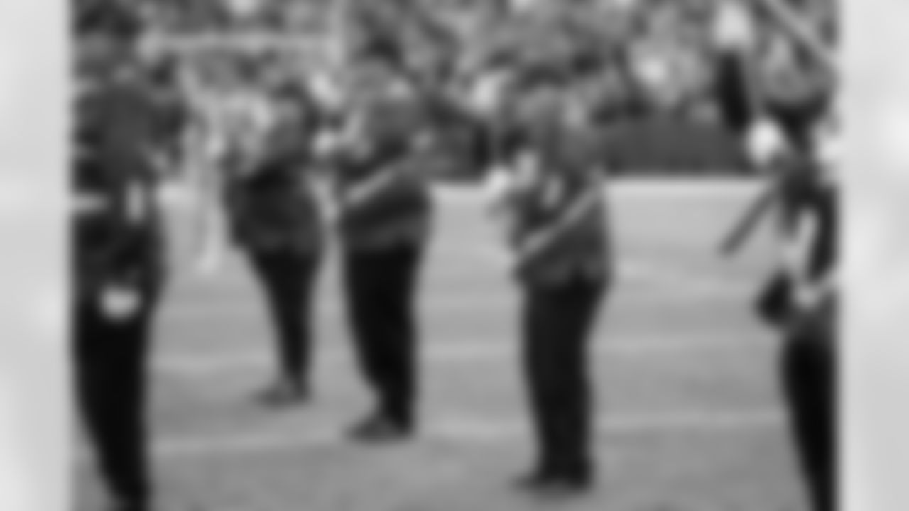 Buffalo Bills vs Tampa Bay Buccaneers, Regular Season, November 16, 2025 at Highmark Stadium.