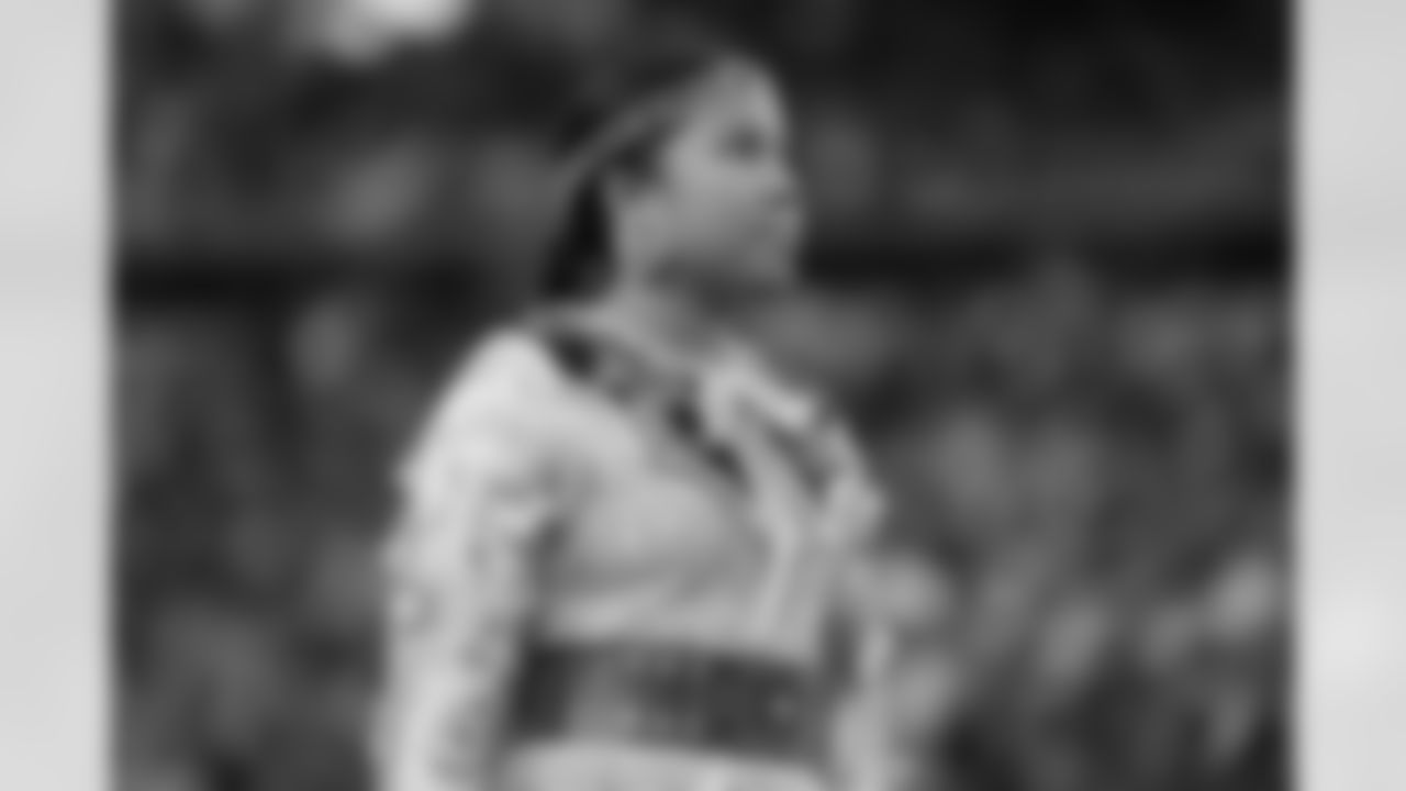 Buffalo Bills vs Tampa Bay Buccaneers, Regular Season, November 16, 2025 at Highmark Stadium.