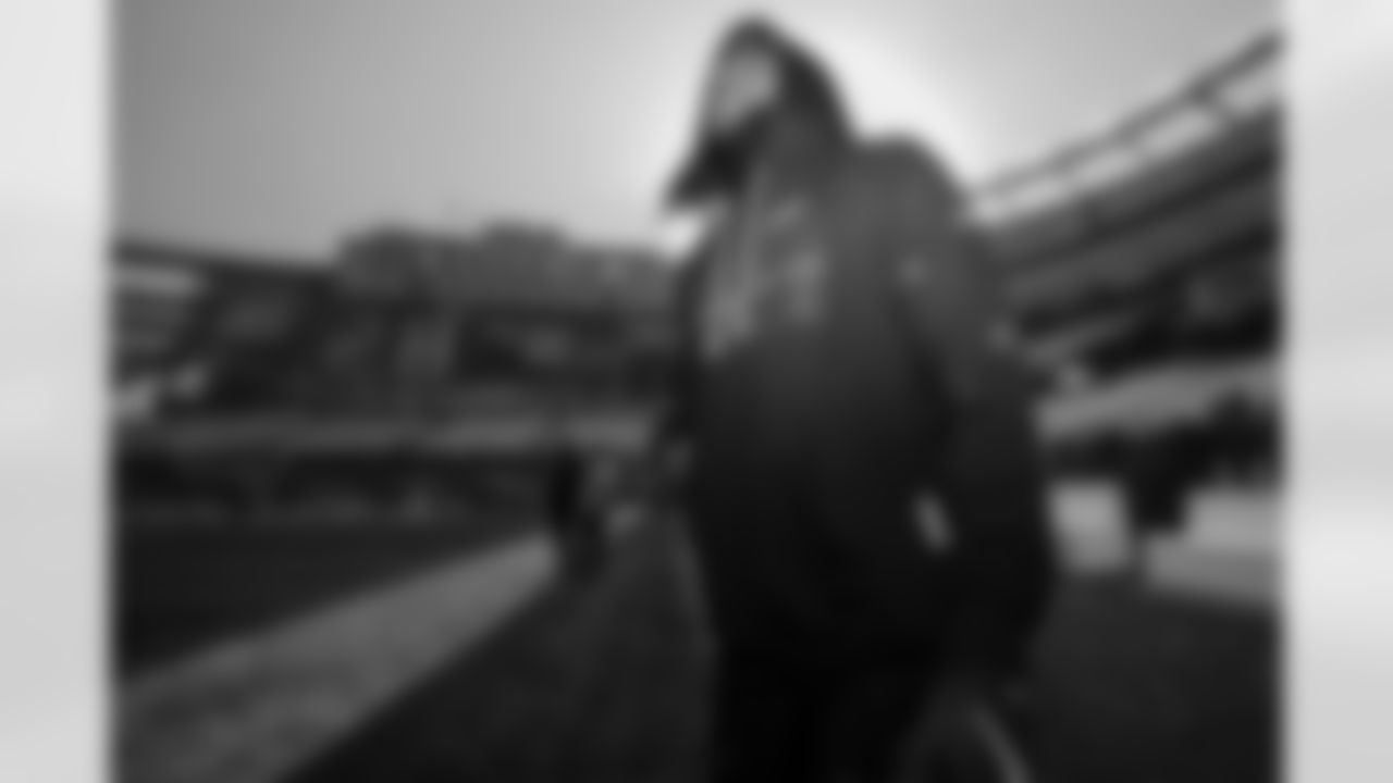 Dorian Williams (42). New England Patriots vs Buffalo Bills, Regular Season, December 14, 2025 at Gillette Stadium.