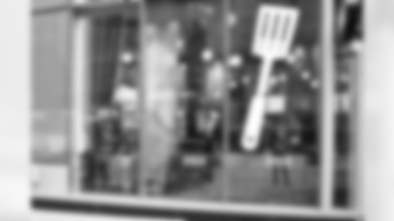 Bills v Chiefs Montreal Watch Party, November 02, 2025 at La Belle et La Boeuf.