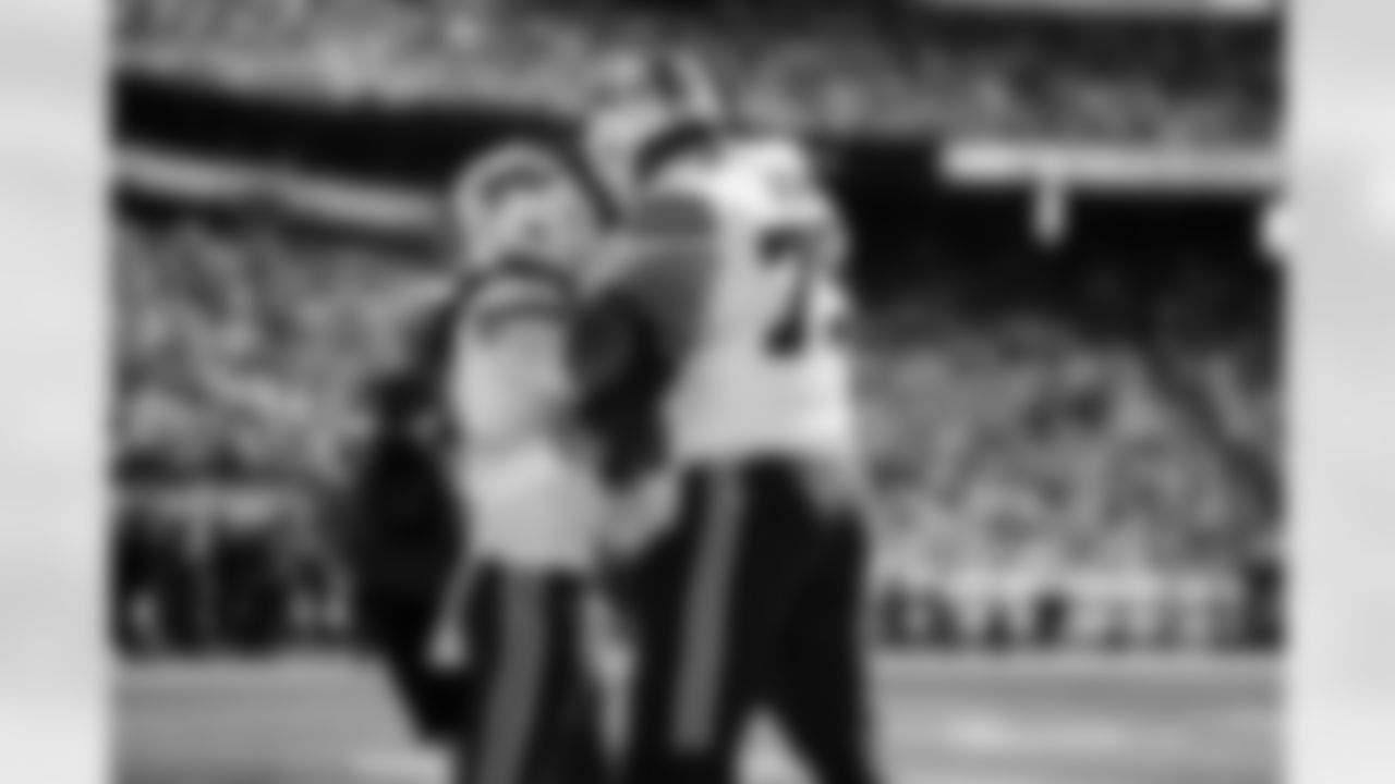 New York Jets vs Buffalo Bills, Regular Season, September 14, 2025 at Metlife Stadium.