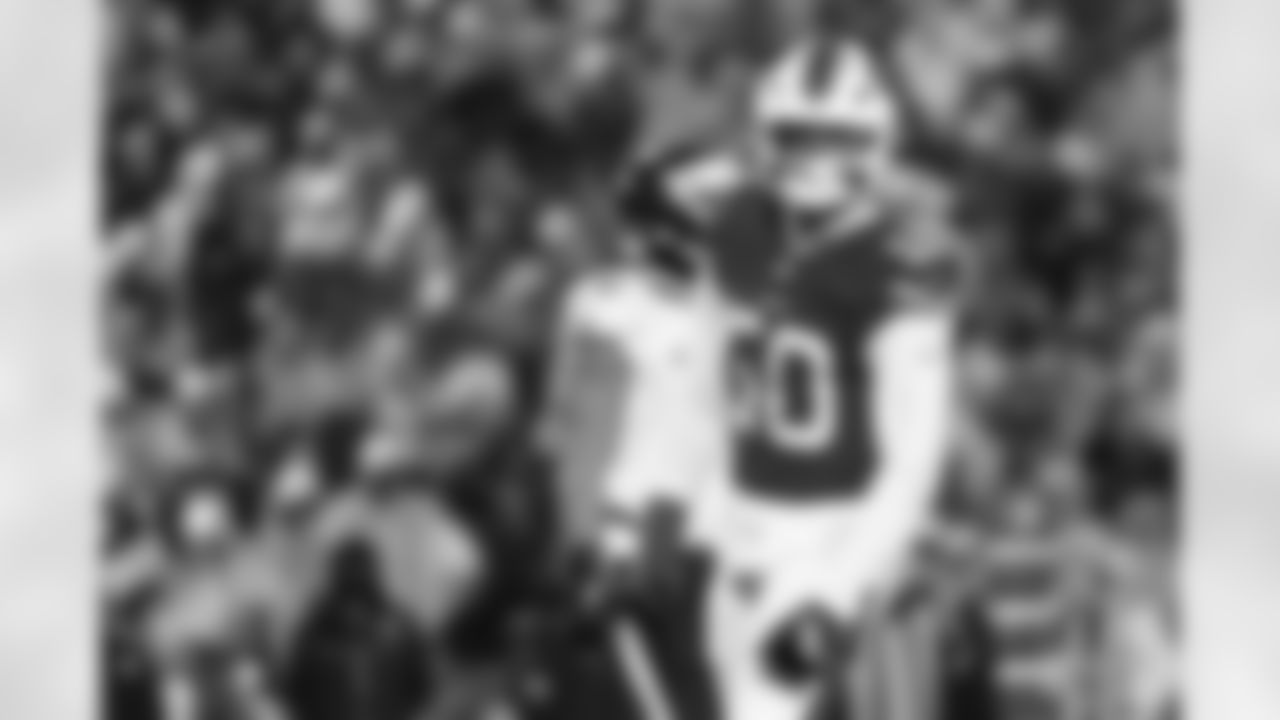 Buffalo Bills vs Philadelphia Eagles, Regular Season, December 28, 2025 at Highmark Stadium.