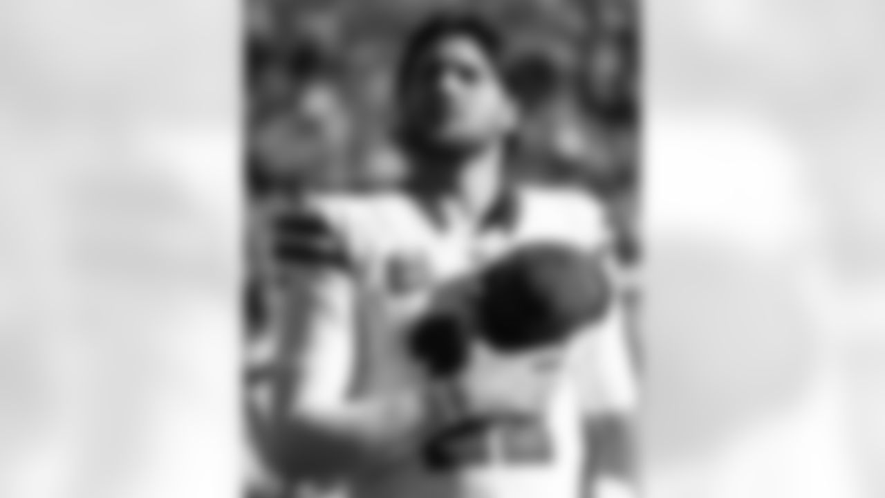 Buffalo Bills vs Denver Broncos, Divisional Game, January 17, 2026 at Empower Field at Mile High.