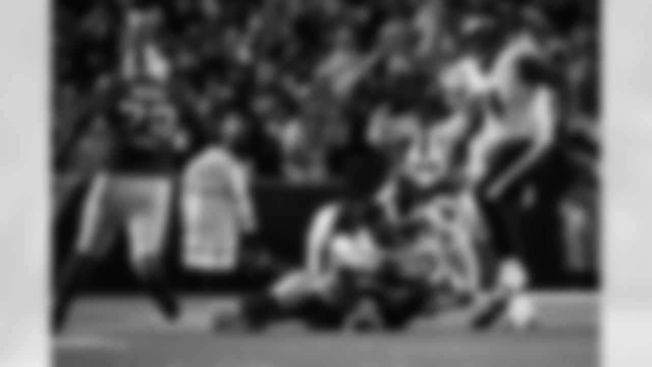 Buffalo Bills vs Philadelphia Eagles, Regular Season, December 28, 2025 at Highmark Stadium.