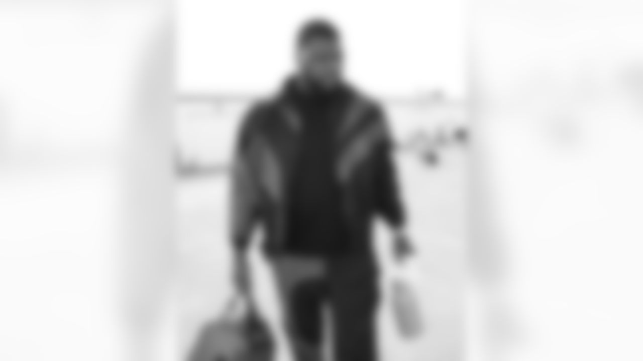 Phidarian Mathis (72). Buffalo Bills Travel to Miami, November 08, 2025 at Buffalo Niagara International Airport.