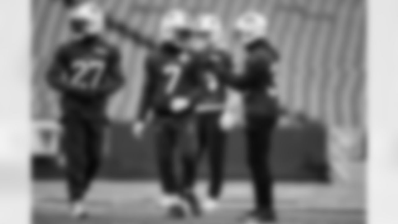 Taron Johnson (7). Buffalo Bills Week 11 Practice, November 14, 2025 at Highmark Stadium.