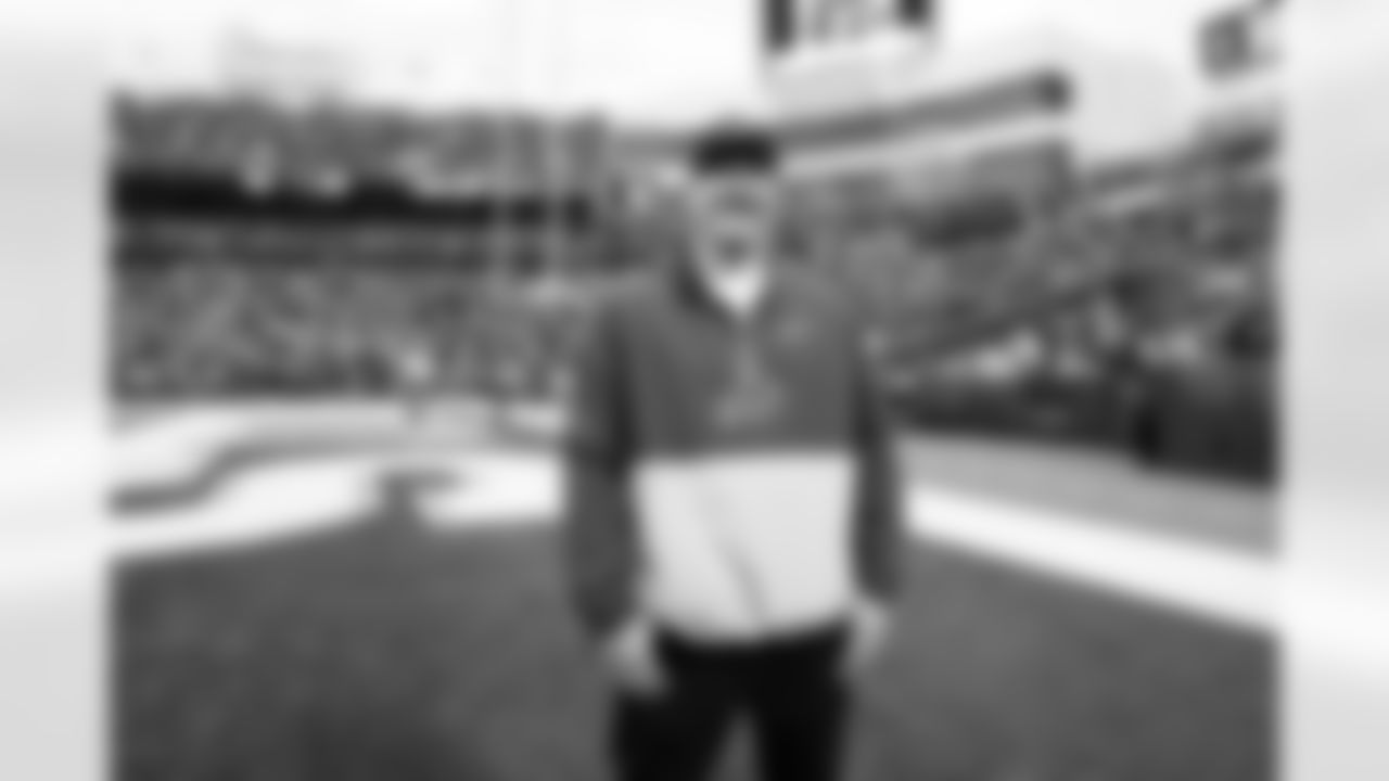 Buffalo Bills vs Tampa Bay Buccaneers, Regular Season, November 16, 2025 at Highmark Stadium.