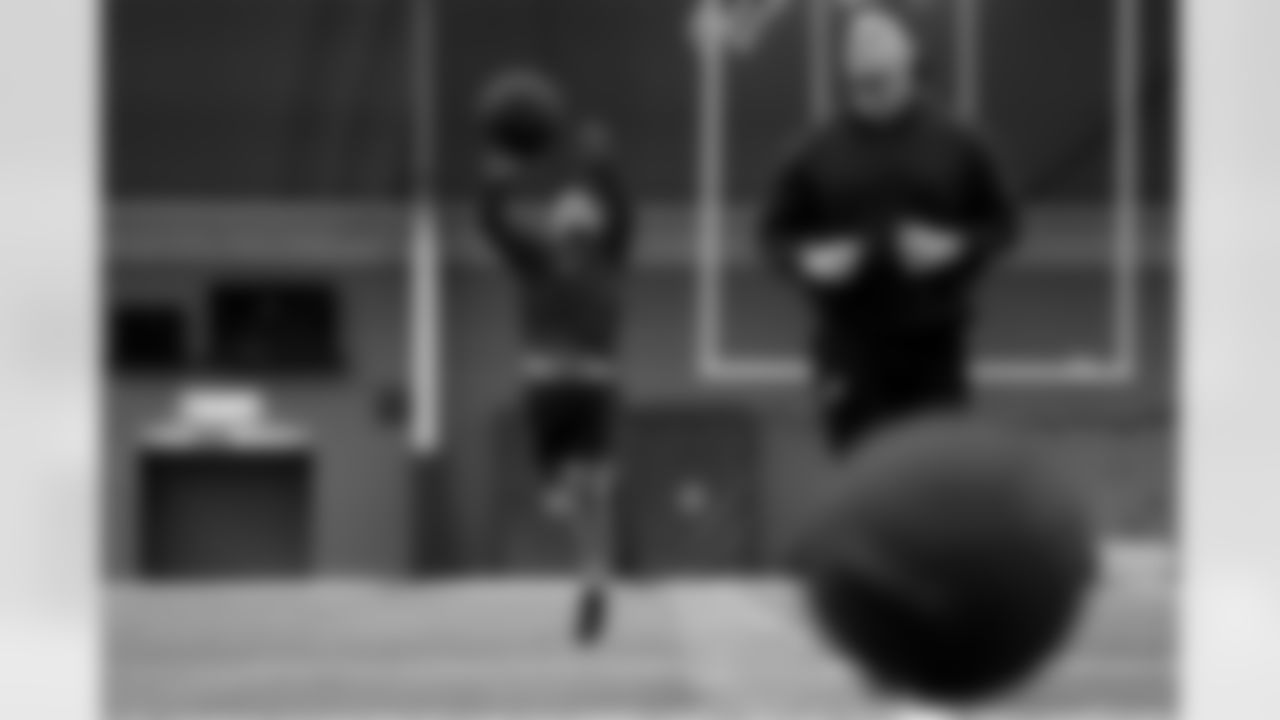 Alec Anderson (70). Buffalo Bills players train during Phase Two of voluntary off-season workouts, May 14, 2025 at the Buffalo Bills Training Center.