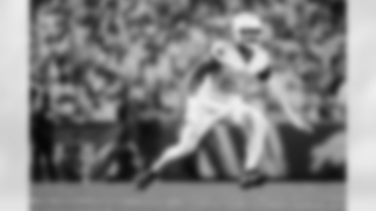 Buffalo Bills vs New England Patriots, Regular Season, October 05, 2025 at Highmark Stadium.
