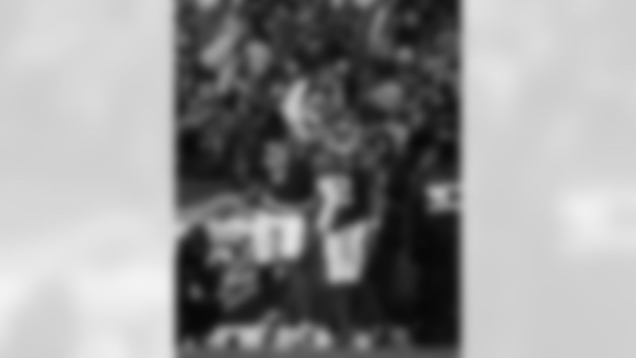 Buffalo Bills vs New York Jets, Regular Season, January 04, 2026 at Highmark Stadium.