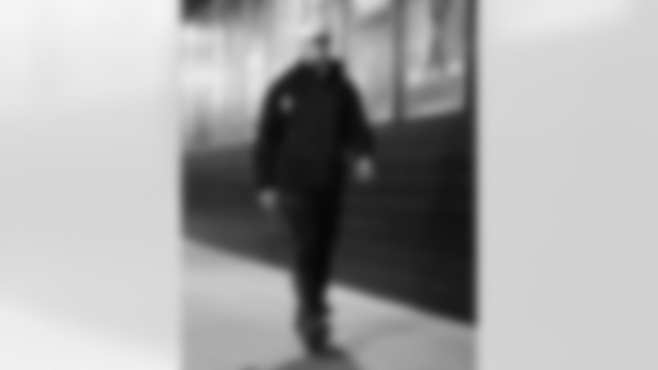 New England Patriots vs Buffalo Bills, Regular Season, December 14, 2025 at Gillette Stadium.