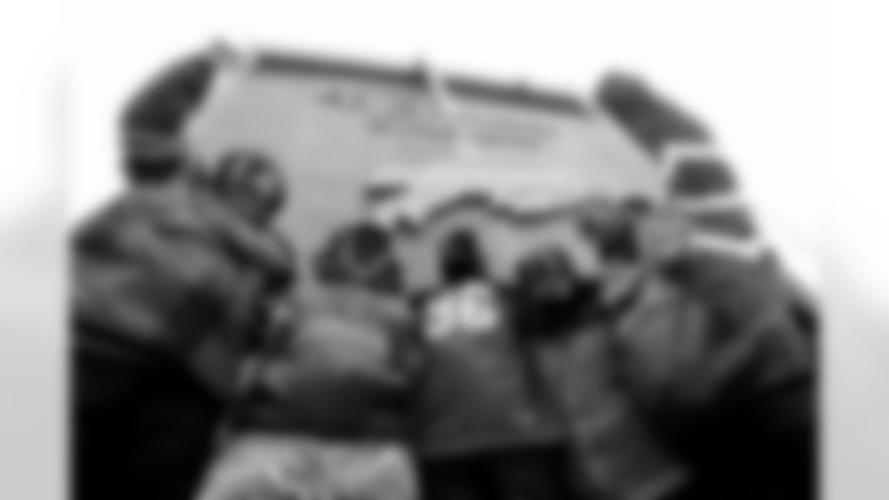 Buffalo Bills vs New York Jets, Regular Season, January 04, 2026 at Highmark Stadium.