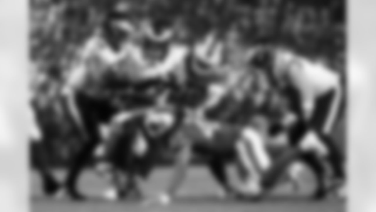 Buffalo Bills vs Philadelphia Eagles, Regular Season, December 28, 2025 at Highmark Stadium.