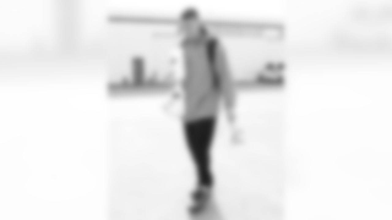 Jackson Hawes (85). Buffalo Bills Travel to Miami, November 08, 2025 at Buffalo Niagara International Airport.